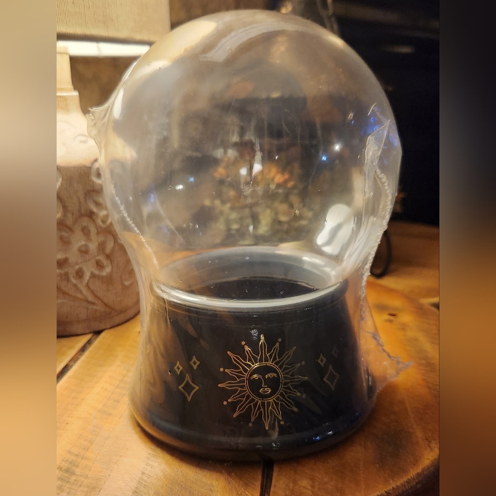 NWT Glass Crystal Ball